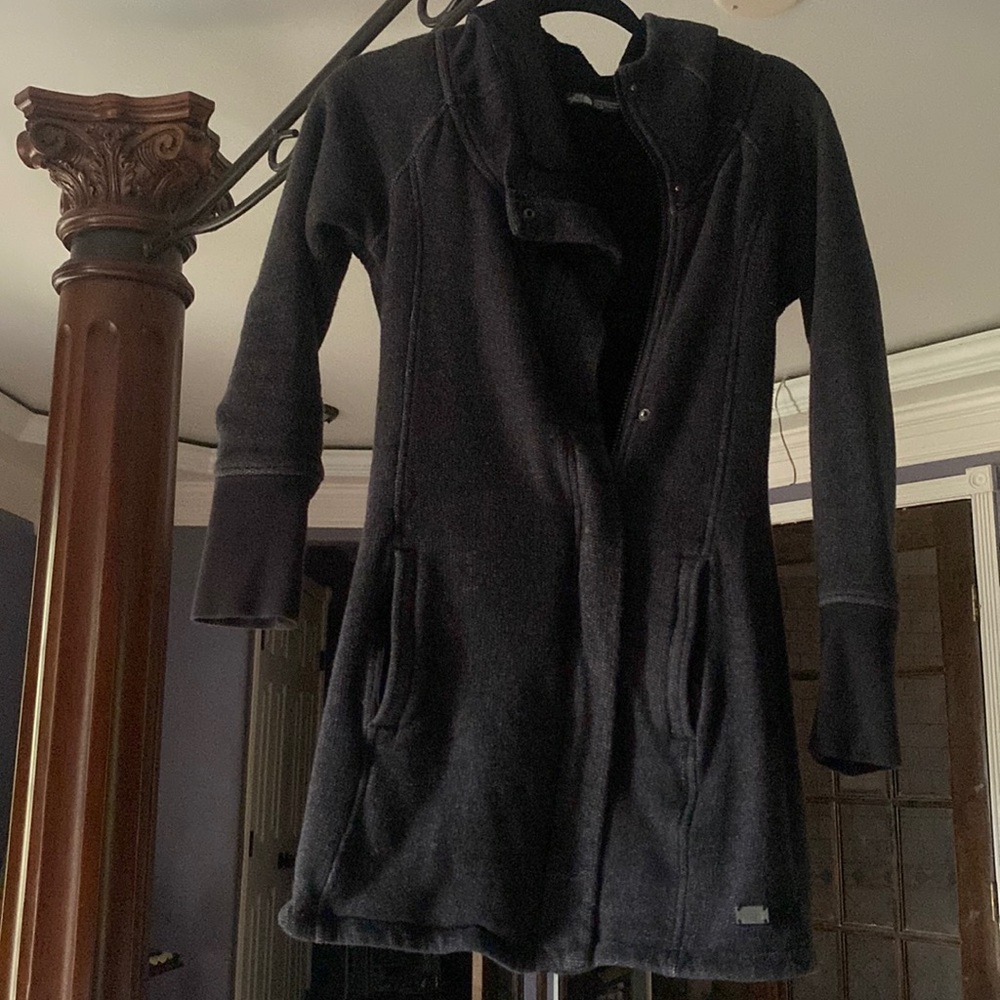 North face long jacket.!!